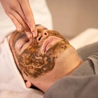 小顔・ツルツル素肌 ハリステリアのエステ・リラクイメージ