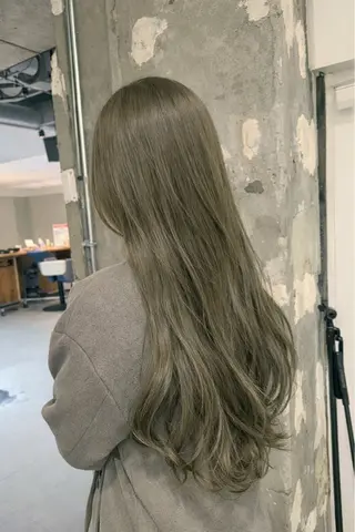 ロング 河本 伶のヘアスタイル