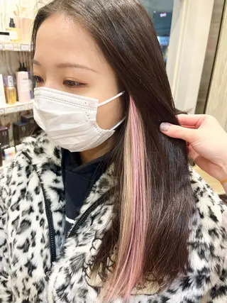 ハイトーンカラー シールエクステのヘアスタイル