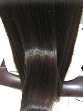 ロング 仁科 友恵のヘアスタイル