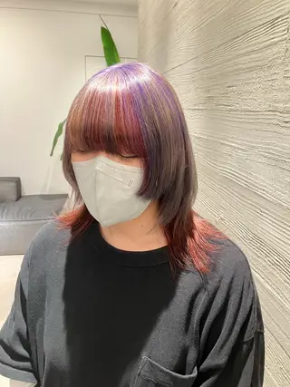 ミディアム カラー サキ🤍ハイトーン 🩰くびれ巻きヘアのヘアスタイル