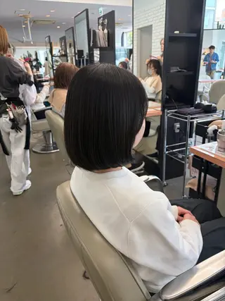 ショート ヘアアレンジ 🎧ayaka/ボブ /透明感カラー🩵のヘアスタイル