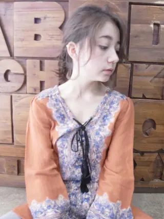 セミロング カラー ヘアアレンジ 北條 優輝のヘアスタイル