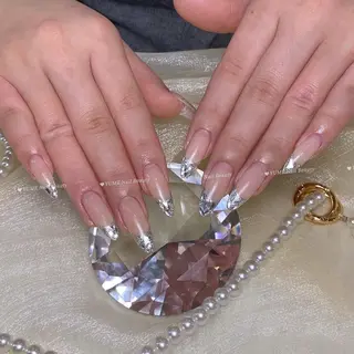 ミディアム ガー NAILのネイルデザイン
