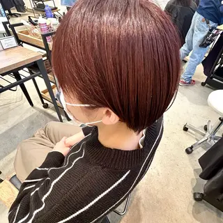 ショート 根岸 麻菜のヘアスタイル