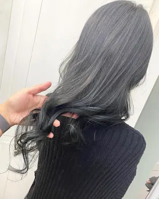 ロング カラー ☀️透明感color KURO☀️のヘアスタイル