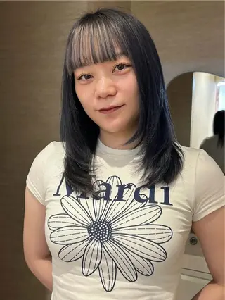 セミロング カラー 暖色系/ブリーチ/ 豊橋/ノア𝜗𝜚のヘアスタイル