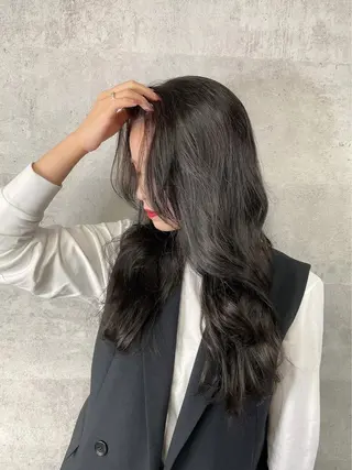 ロング カラー シールエクステ特化 ハイトーン、NANAのヘアスタイル