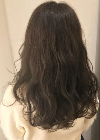 セミロング 髪質改善お任せ ください♪ひとみのヘアスタイル