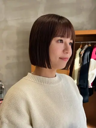 ミディアム カラー chisato☁️ カットカラーモデルのヘアスタイル