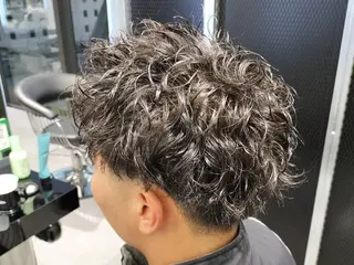 メンズ パーマ ショート dot.tokyo men's 町田本店所属・︎︎︎🌟メンズ︎ 特化︎🌟遠藤楓伽のヘアスタイル