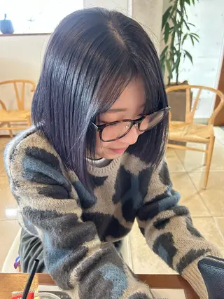 ショート カラー 丸山 莉世のヘアスタイル