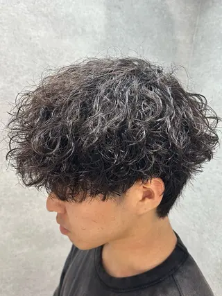 ショート パーマ 🔥フェザーパーマ 特化🔥勇斗のヘアスタイル