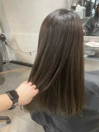 ロング est MIRAIのヘアスタイル