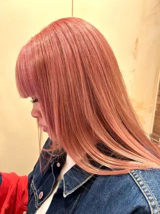 ミディアム 園田 彩音のヘアスタイル