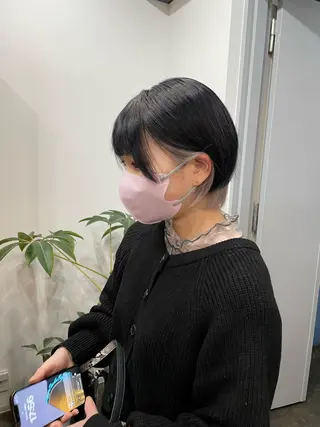 ショート カラー ミルクティー× グレージュMOMOのヘアスタイル