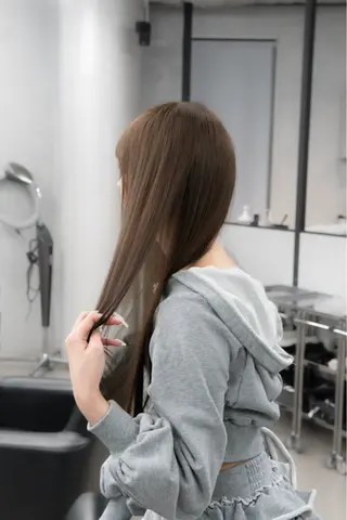 ロング カラー 無料カットモデル／ 髪質改善／角田 龍汰のヘアスタイル