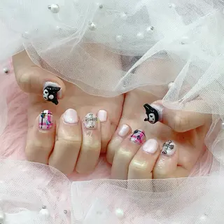 ネイル パーツ全部¥110 サロンミミのネイルデザイン