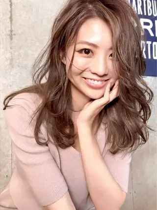 セミロング カラー 白髪ぼかし×デザイン 🕊️🫧ホウジョウのヘアスタイル