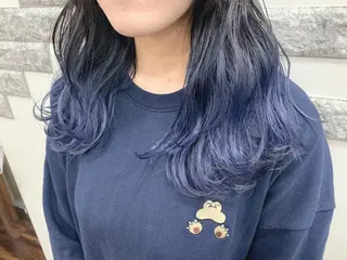 ミディアム カラー 薄田 珠美のヘアスタイル