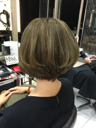 ショート ミディアム カラー トップスタイリスト 小澤純一のヘアスタイル