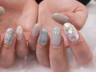ネイル はばすみれ🎀ﾈｲﾙ 光ﾌｪｲｼｬﾙ ﾍｱのネイルデザイン