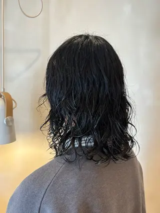 ミディアム パーマ シンバヒナノ/パーマ レイヤー/髪質改善のヘアスタイル