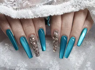 ネイル Mio NailsalonUのネイルデザイン