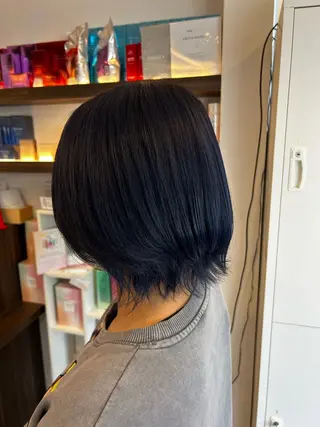 ミディアム カラー 上田 愛來のヘアスタイル