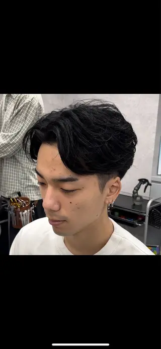 ショート カラー パーマ メンズ センターパート マスターかずまのヘアスタイル