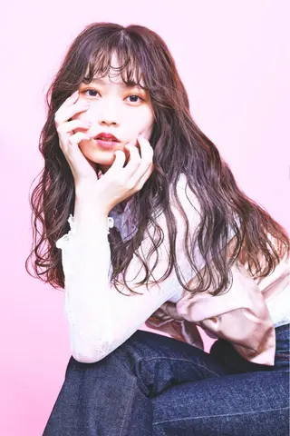 ロング カラー 中川 もえか【明石】のヘアスタイル