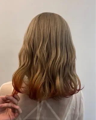ミディアム ハイトーン /レイヤー/ふみやのヘアスタイル