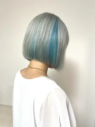 ショート カラー ネイル マツエク・マツパ アイブロウ ⭐ハイトーンブリーチ ミルクティーピンクのヘアスタイル