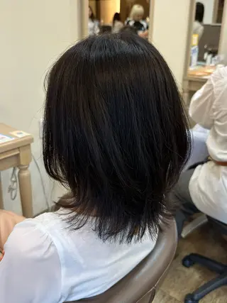 ミディアム 杉田 花乃のヘアスタイル
