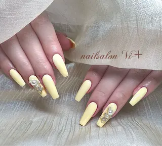 ネイル ✨Nailsalon Vi+✨のネイルデザイン