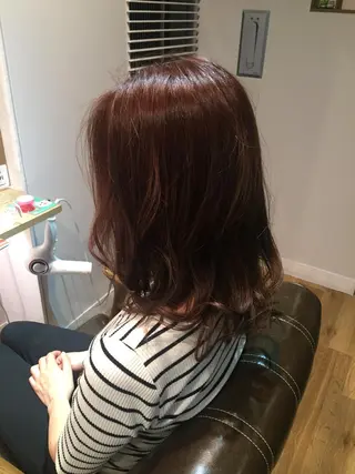 ロング カラー ツキダテ ユイのヘアスタイル