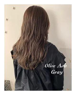 ロング カラー 市川 千夏のヘアスタイル