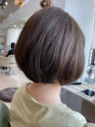 ショート 金子 しおりのヘアスタイル