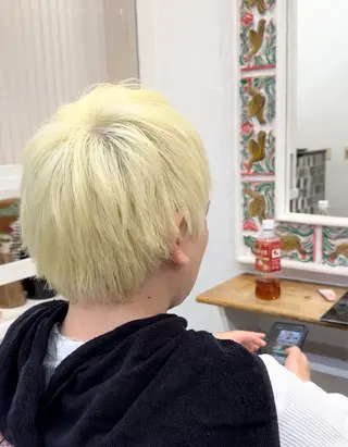 ショート カラー 村上 滉弥のヘアスタイル