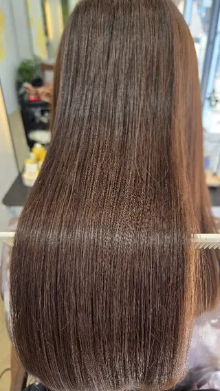 セミロング 野村 果音(カノン)のヘアスタイル