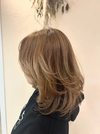 ミディアム 海外ヘア/透明感ヘア 湘南台/hinakoのヘアスタイル