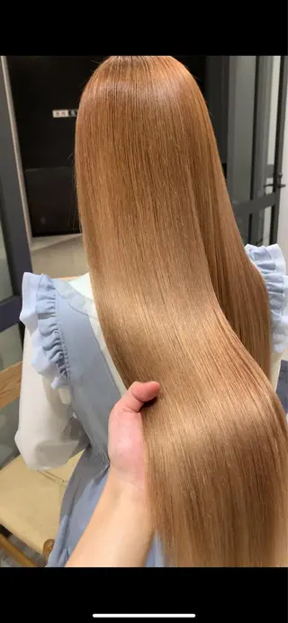 ロング カラー れい🫧 ハイトーン特化のヘアスタイル