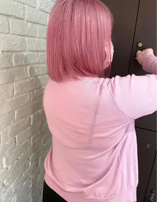 ショート カラー オカモト ミユウのヘアスタイル