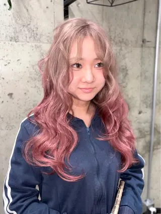 ロング カラー ヘアアレンジ ハイトーンカラー/ miyuuのヘアスタイル