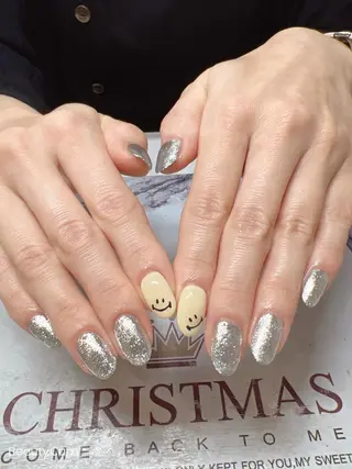 ネイル ガレンドウ 白澤 愛子のネイルデザイン