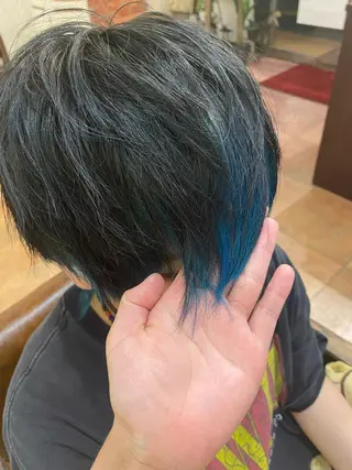 ショート カラー 戸諸 由香里のヘアスタイル