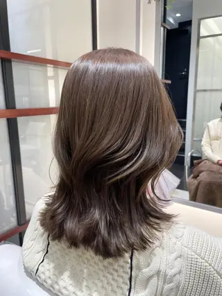 ミディアム カラー BiBi 武田 あやのヘアスタイル