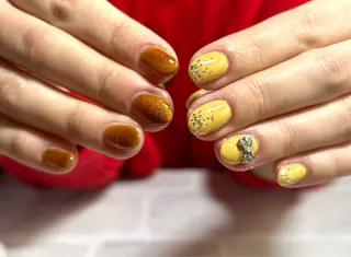 ショート 2DY NAIL SALONのネイルデザイン