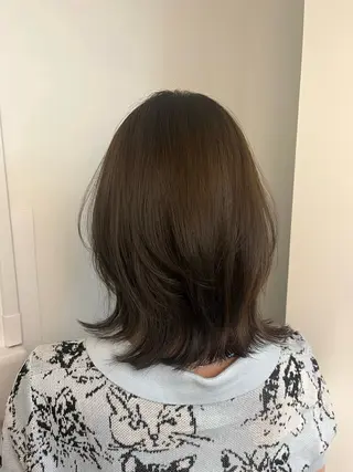 ミディアム カラー Airi 韓国y2k ハイレイヤーのヘアスタイル