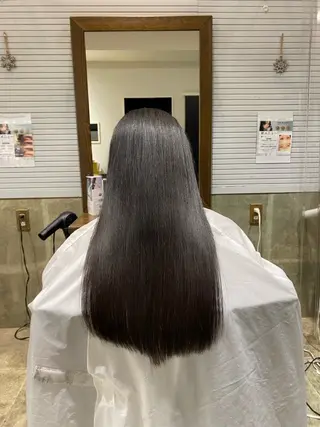 ビラデルソル maRe所属・石川 莉乃のヘアスタイル